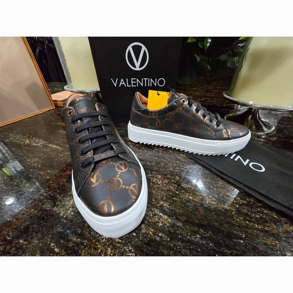 NWT/NIB Woman's Authentic Valentino Beatrice Black Leather Mono Embossed Shoes - Picture 13 of 14